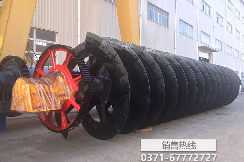 佛香檀香打粉機出來的木粉為什么是黑色的？