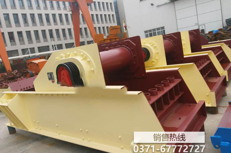 九江粗碎機操作原理